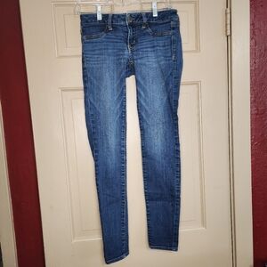 American Eagle Women's Blue Jeans